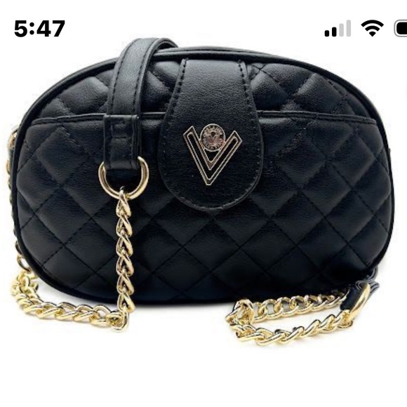 Black Quilted Women's Bag with Gold Chain - Picture 1 of 3